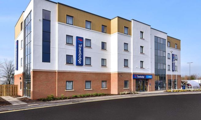 Travelodge Melksham Exterior