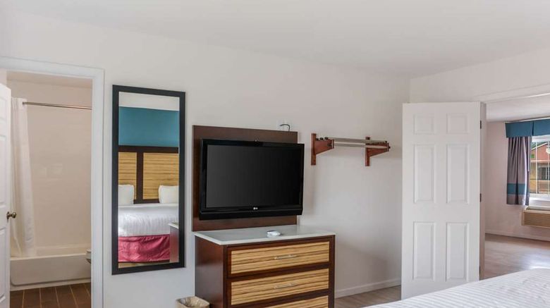 <b>Rodeway Inn Milford Suite</b>. Images powered by <a href="https://iceportal.shijigroup.com/" title="IcePortal" target="_blank">IcePortal</a>.
