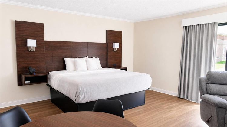 Quality Inn Harrodsburg Room