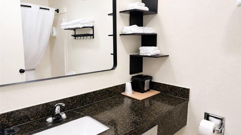 <b>Quality Inn Harrodsburg Room</b>. Images powered by <a href="https://iceportal.shijigroup.com/" title="IcePortal" target="_blank">IcePortal</a>.