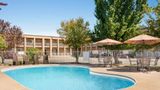 Super 8 Windsor/Dougall Pool
