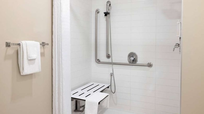 <b>Microtel Inn/Suites by Wyndham Val-d'Or Room</b>. Images powered by <a href="https://iceportal.shijigroup.com/" title="IcePortal" target="_blank">IcePortal</a>.