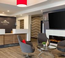 Microtel Inn/Suites by Wyndham Val-d'Or Lobby