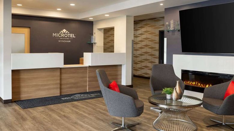 <b>Microtel Inn/Suites by Wyndham Val-d'Or Lobby</b>. Images powered by <a href="https://iceportal.shijigroup.com/" title="IcePortal" target="_blank">IcePortal</a>.
