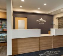 Microtel Inn/Suites by Wyndham Val-d'Or Lobby