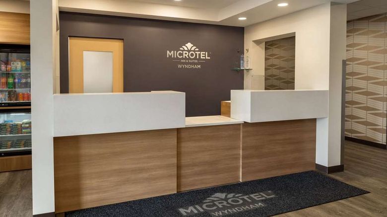<b>Microtel Inn/Suites by Wyndham Val-d'Or Lobby</b>. Images powered by <a href="https://iceportal.shijigroup.com/" title="IcePortal" target="_blank">IcePortal</a>.