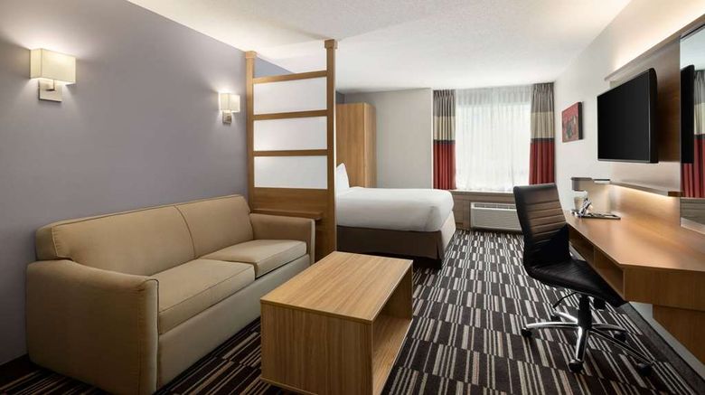 <b>Microtel Inn/Suites by Wyndham Val-d'Or Suite</b>. Images powered by <a href="https://iceportal.shijigroup.com/" title="IcePortal" target="_blank">IcePortal</a>.