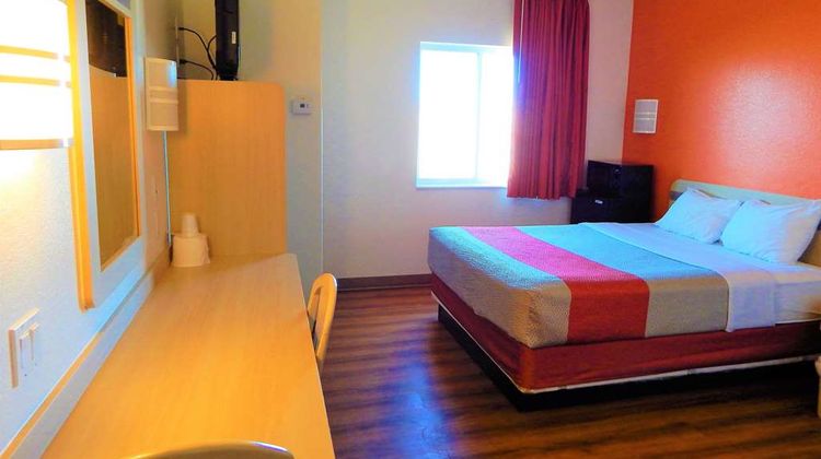 Baymont by Wyndham Sheridan Room