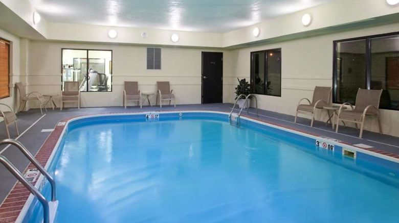 <b>Baymont Inn & suites Merrillville Pool</b>. Images powered by <a href="https://iceportal.shijigroup.com/" title="IcePortal" target="_blank">IcePortal</a>.
