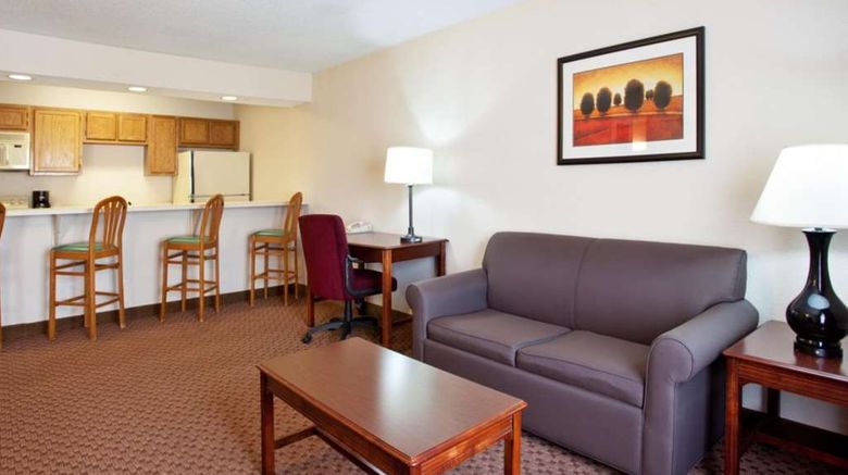 <b>Baymont Inn & suites Merrillville Suite</b>. Images powered by <a href="https://iceportal.shijigroup.com/" title="IcePortal" target="_blank">IcePortal</a>.