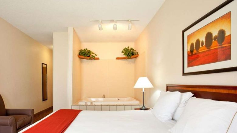<b>Baymont Inn & suites Merrillville Room</b>. Images powered by <a href="https://iceportal.shijigroup.com/" title="IcePortal" target="_blank">IcePortal</a>.