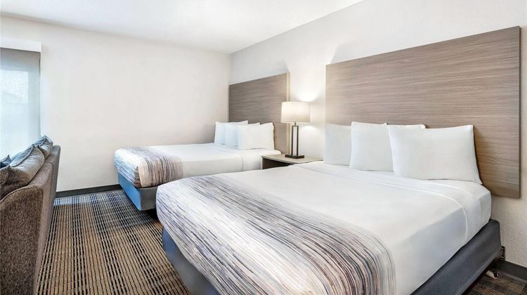 AmericInn by Wyndham Baxter Brainerd Suite