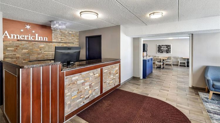 AmericInn by Wyndham Baxter Brainerd Lobby
