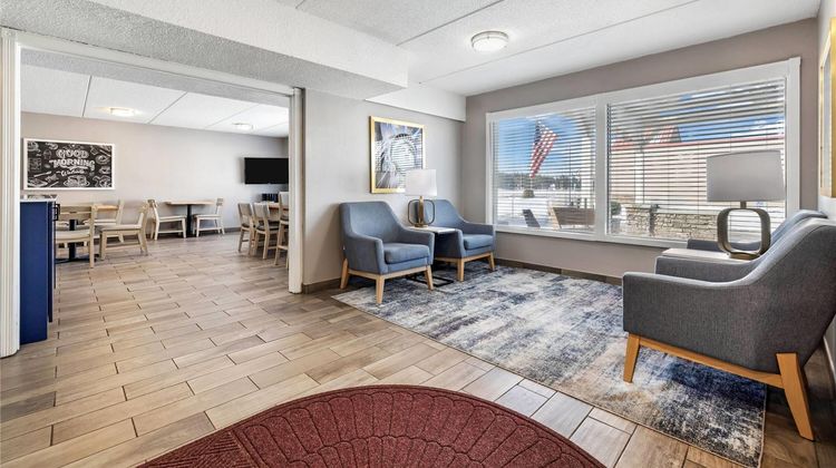 AmericInn by Wyndham Baxter Brainerd Lobby
