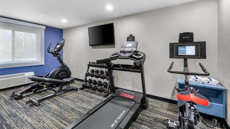 AmericInn by Wyndham Delafield Health
