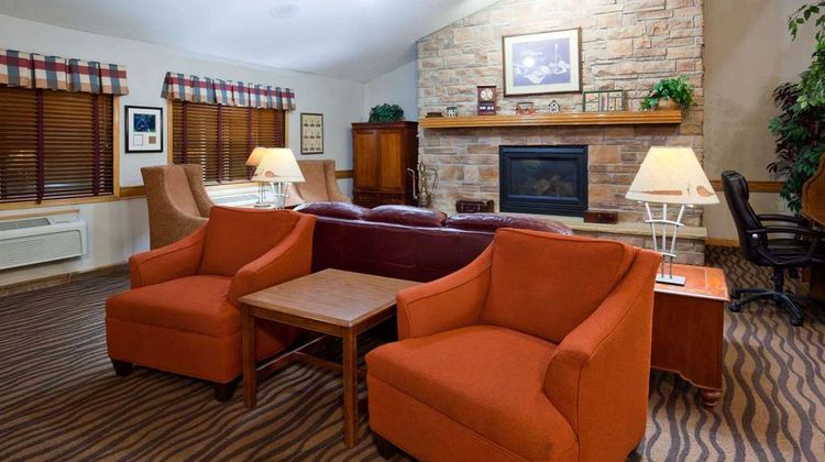 AmericInn by Wyndham Coon Rapids Lobby