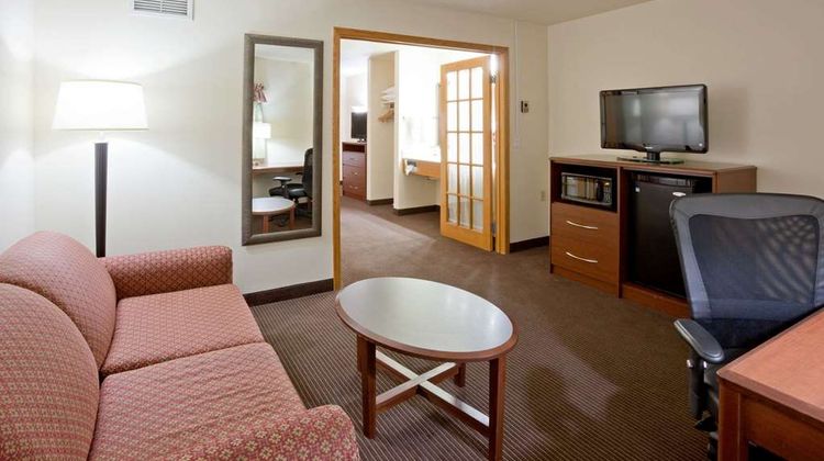 AmericInn by Wyndham Coon Rapids Suite