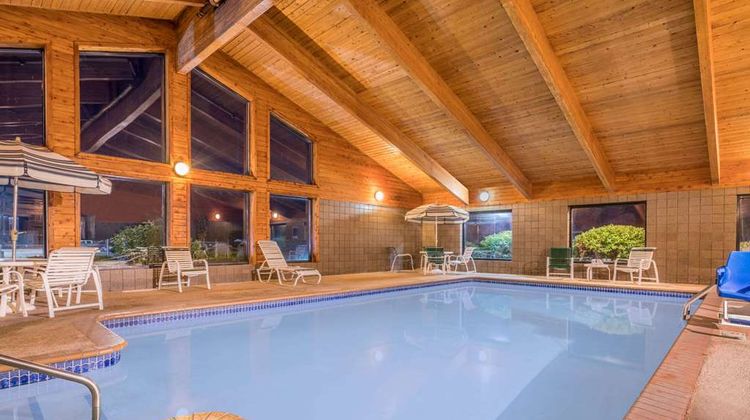AmericInn by Wyndham Little Falls Pool