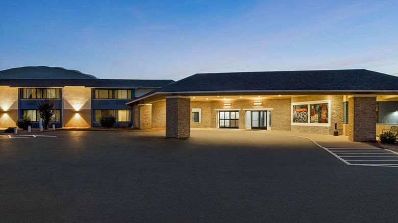 <b>AmericInn by Wyndham La Crosse Exterior</b>. Images powered by <a href="https://iceportal.shijigroup.com/" title="IcePortal" target="_blank">IcePortal</a>.