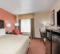 AmericInn by Wyndham Johnston Room