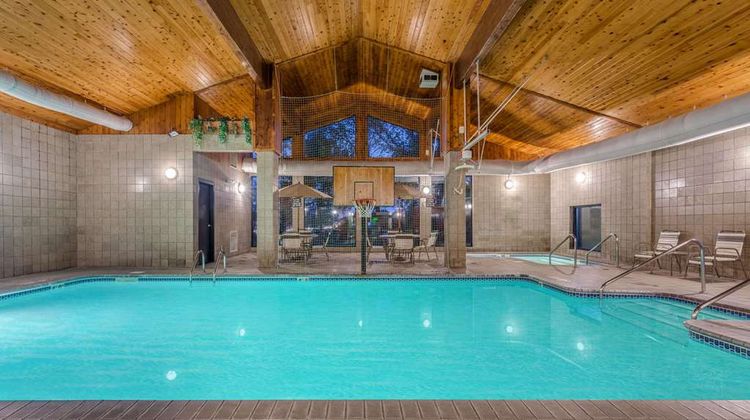 AmericInn Hotel & Suites New Richmond Pool