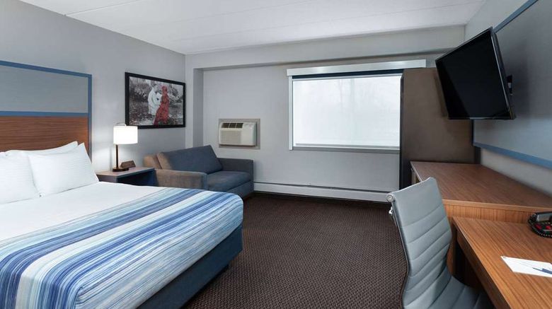 <b>AmericInn Hotel & Suites New Richmond Room</b>. Images powered by <a href="https://iceportal.shijigroup.com/" title="IcePortal" target="_blank">IcePortal</a>.