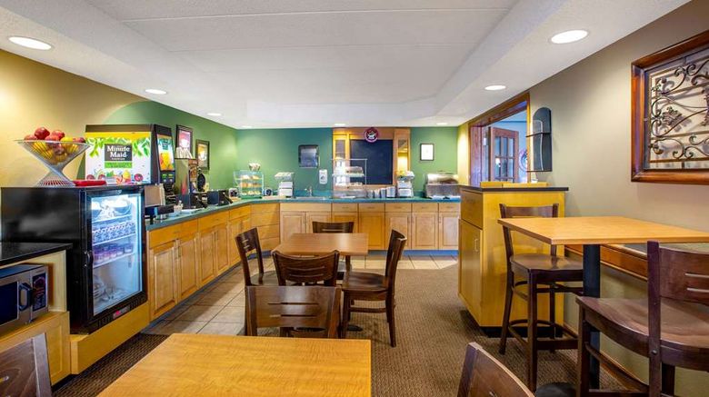 <b>AmericInn by Wyndham Kearney Other</b>. Images powered by <a href="https://iceportal.shijigroup.com/" title="IcePortal" target="_blank">IcePortal</a>.