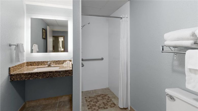 <b>AmericInn by Wyndham Chippewa Falls Room</b>. Images powered by <a href="https://iceportal.shijigroup.com/" title="IcePortal" target="_blank">IcePortal</a>.