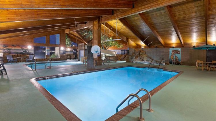 AmericInn by Wyndham Chippewa Falls Pool
