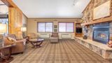 AmericInn Lodge & Suites Calumet Lobby