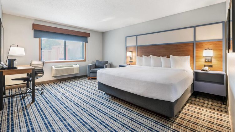 AmericInn by Wyndham Bemidji Room