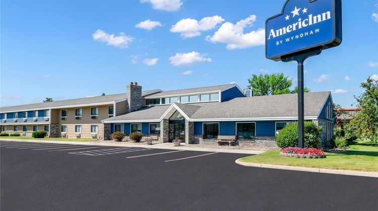 AmericInn by Wyndham Bemidji Exterior