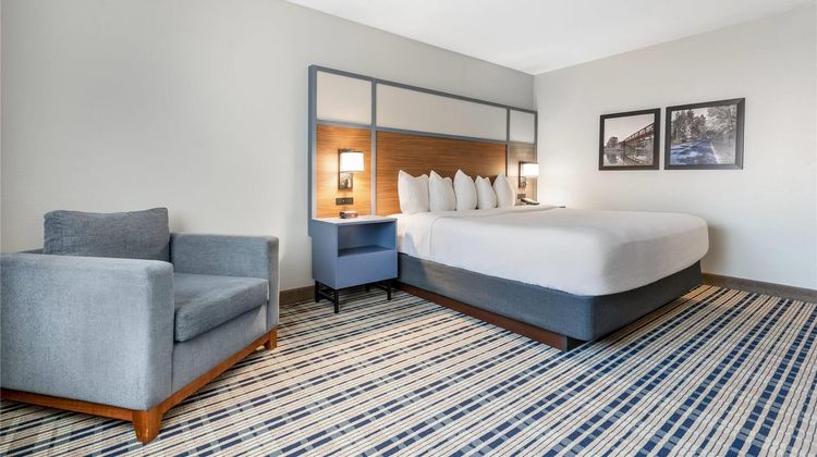 AmericInn by Wyndham Bemidji Room