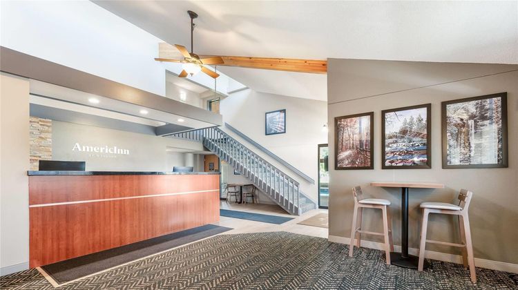 AmericInn by Wyndham Bemidji Lobby