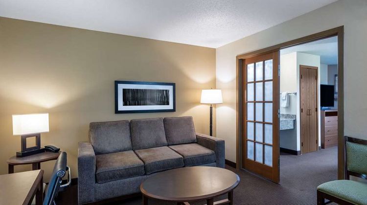 AmericInn by Wyndham Two Harbors Suite