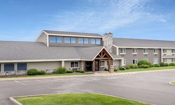 AmericInn by Wyndham Two Harbors