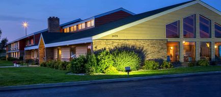AmericInn by Wyndham Worthington Exterior