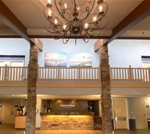 AmericInn by Wyndham Okoboji Lobby