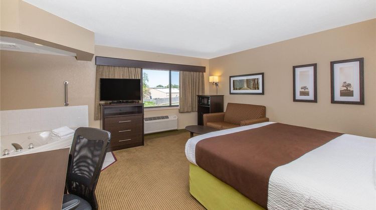 AmericInn by Wyndham Okoboji Room
