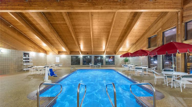 AmericInn by Wyndham Okoboji Pool