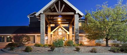 AmericInn Lodge & Suites Osceola Exterior