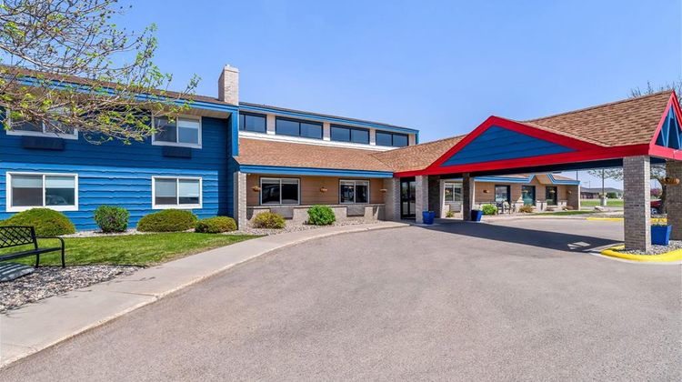 AmericInn Lodge/Suites Crookston U of M Exterior