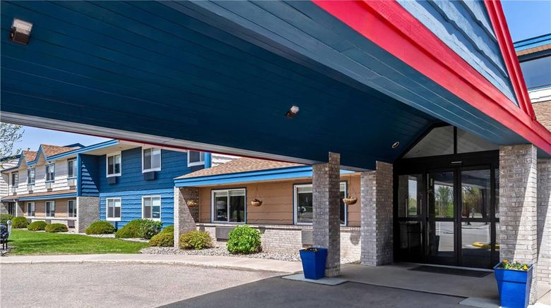 <b>AmericInn Lodge/Suites Crookston U of M Exterior</b>. Images powered by <a href="https://iceportal.shijigroup.com/" title="IcePortal" target="_blank">IcePortal</a>.