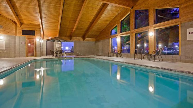 AmericInn by Wyndham Alexandria Pool