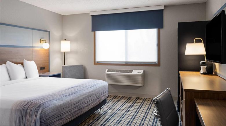 <b>AmericInn by Wyndham Alexandria Room</b>. Images powered by <a href="https://iceportal.shijigroup.com/" title="IcePortal" target="_blank">IcePortal</a>.