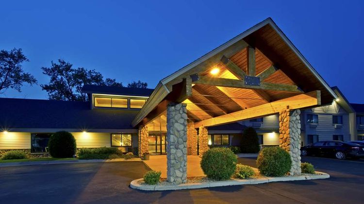 AmericInn by Wyndham Baudette Exterior