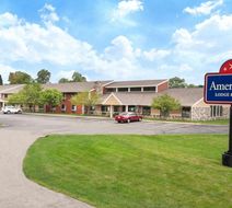 AmericInn by Wyndham Burlington Exterior