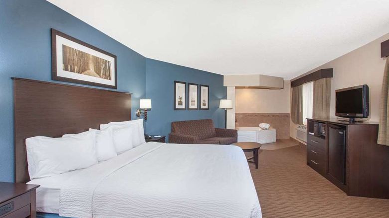 <b>AmericInn by Wyndham Mankato Center Suite</b>. Images powered by <a href="https://iceportal.shijigroup.com/" title="IcePortal" target="_blank">IcePortal</a>.