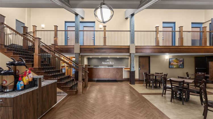 AmericInn by Wyndham Mankato Center Lobby
