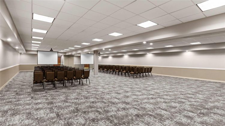 AmericInn by Wyndham Mankato Center Meeting